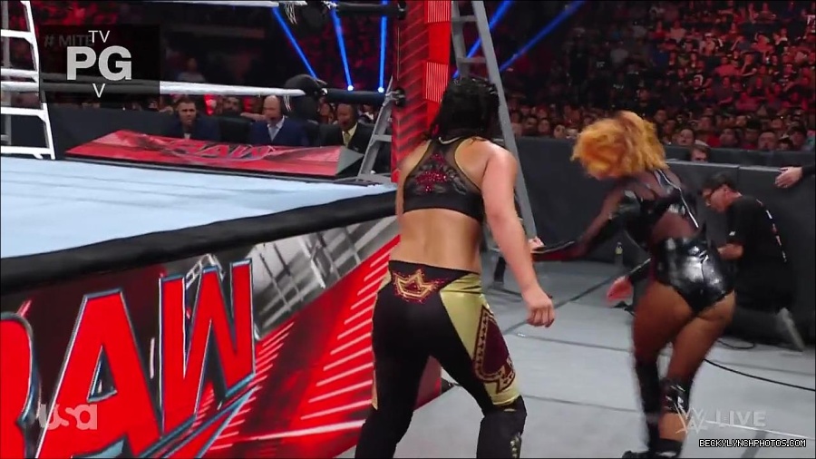 WWE_RAW_27th_June_2022_720p_WEBRip_h264_mp4_007382077.jpg