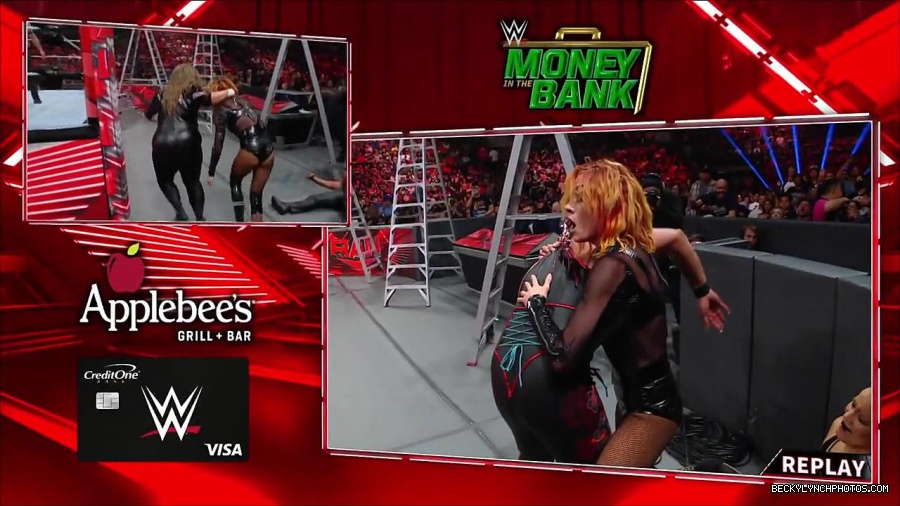 WWE_RAW_27th_June_2022_720p_WEBRip_h264_mp4_007409304.jpg