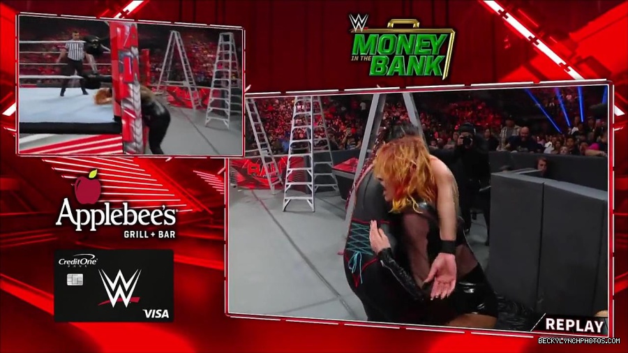 WWE_RAW_27th_June_2022_720p_WEBRip_h264_mp4_007410505.jpg