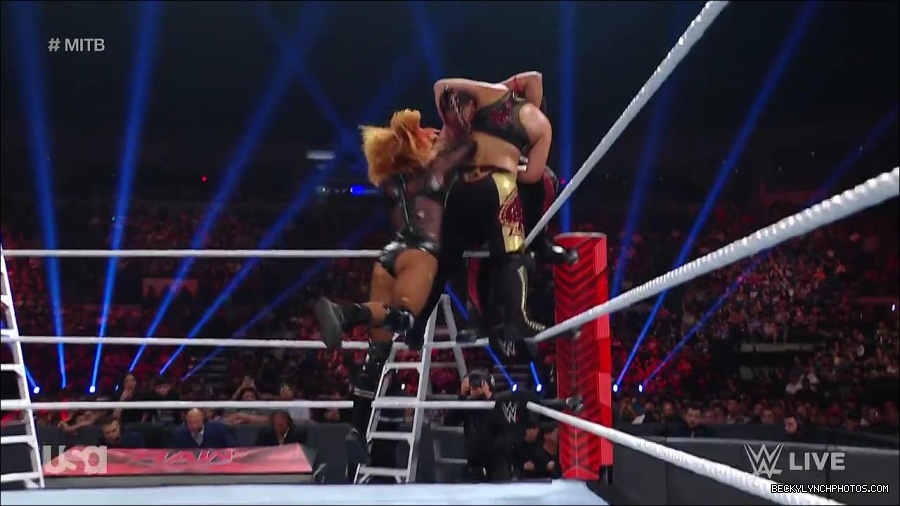 WWE_RAW_27th_June_2022_720p_WEBRip_h264_mp4_007458653.jpg