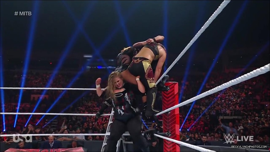 WWE_RAW_27th_June_2022_720p_WEBRip_h264_mp4_007466261.jpg