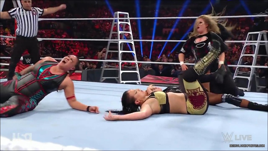WWE_RAW_27th_June_2022_720p_WEBRip_h264_mp4_007471466.jpg