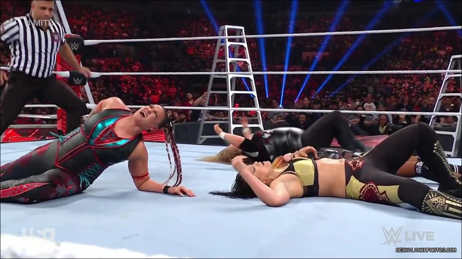 WWE_RAW_27th_June_2022_720p_WEBRip_h264_mp4_007472267.jpg
