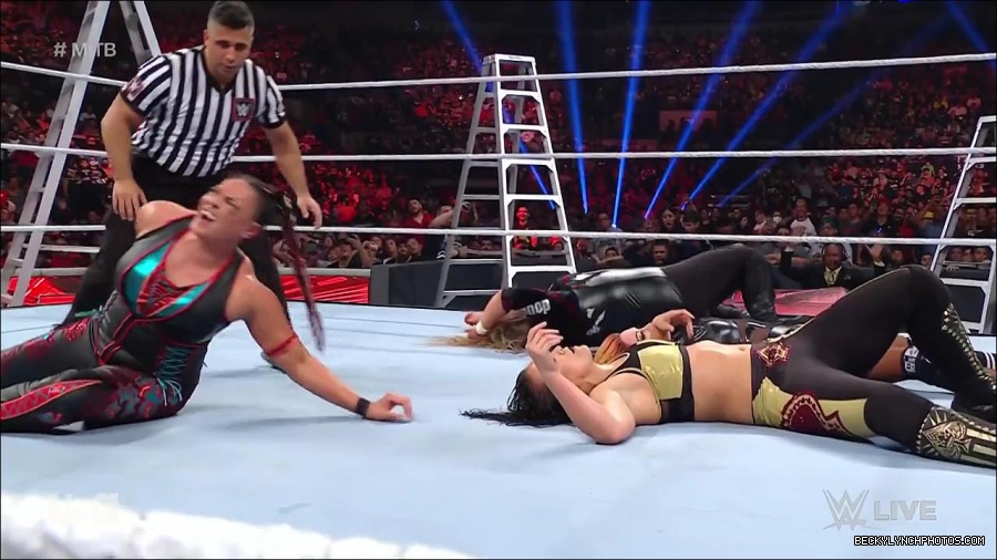 WWE_RAW_27th_June_2022_720p_WEBRip_h264_mp4_007472667.jpg