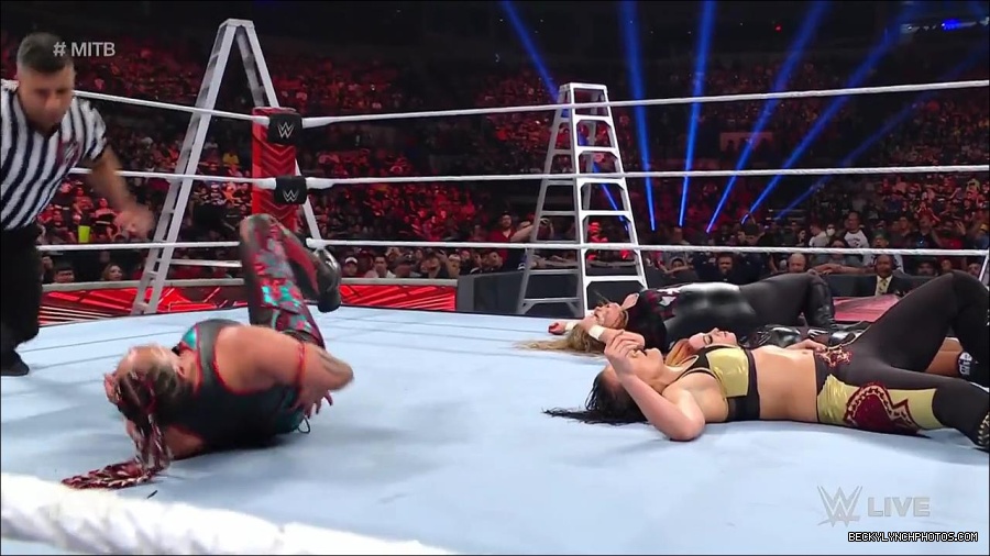 WWE_RAW_27th_June_2022_720p_WEBRip_h264_mp4_007473868.jpg