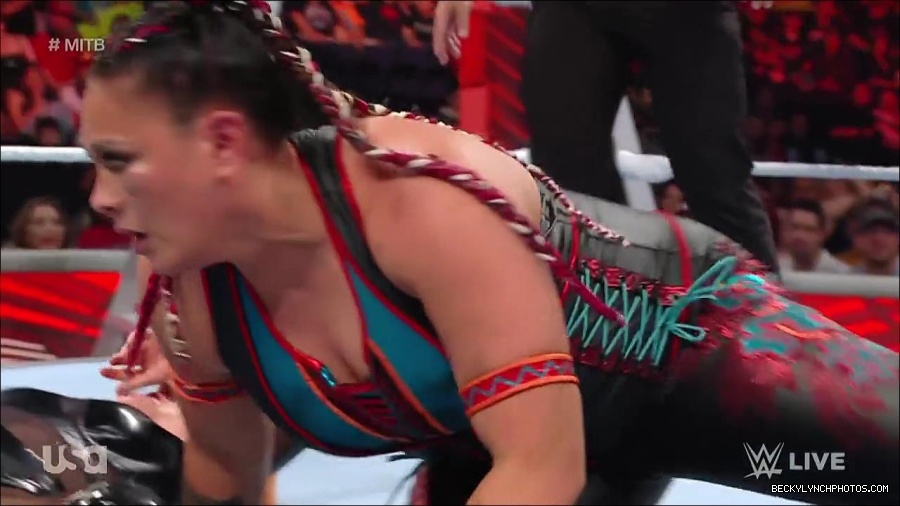 WWE_RAW_27th_June_2022_720p_WEBRip_h264_mp4_007563157.jpg