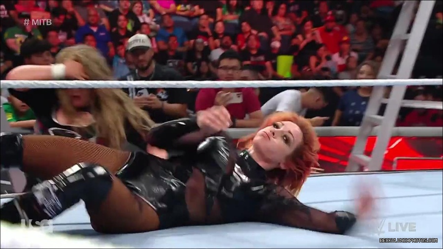 WWE_RAW_27th_June_2022_720p_WEBRip_h264_mp4_007629207.jpg