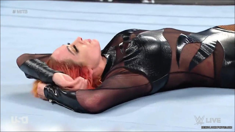 WWE_RAW_27th_June_2022_720p_WEBRip_h264_mp4_007676454.jpg