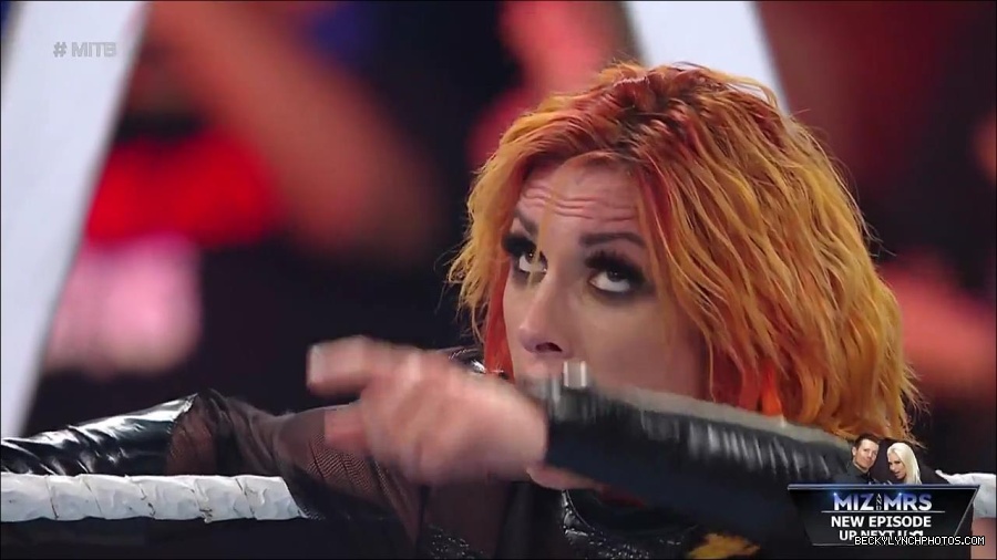 WWE_RAW_27th_June_2022_720p_WEBRip_h264_mp4_007714509.jpg