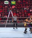 WWE_RAW_27th_June_2022_720p_WEBRip_h264_mp4_007089001.jpg