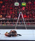 WWE_RAW_27th_June_2022_720p_WEBRip_h264_mp4_007253165.jpg