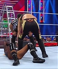 WWE_RAW_27th_June_2022_720p_WEBRip_h264_mp4_007276388.jpg