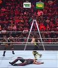 WWE_RAW_27th_June_2022_720p_WEBRip_h264_mp4_007340836.jpg