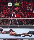 WWE_RAW_27th_June_2022_720p_WEBRip_h264_mp4_007477071.jpg