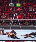 WWE_RAW_27th_June_2022_720p_WEBRip_h264_mp4_007478273.jpg