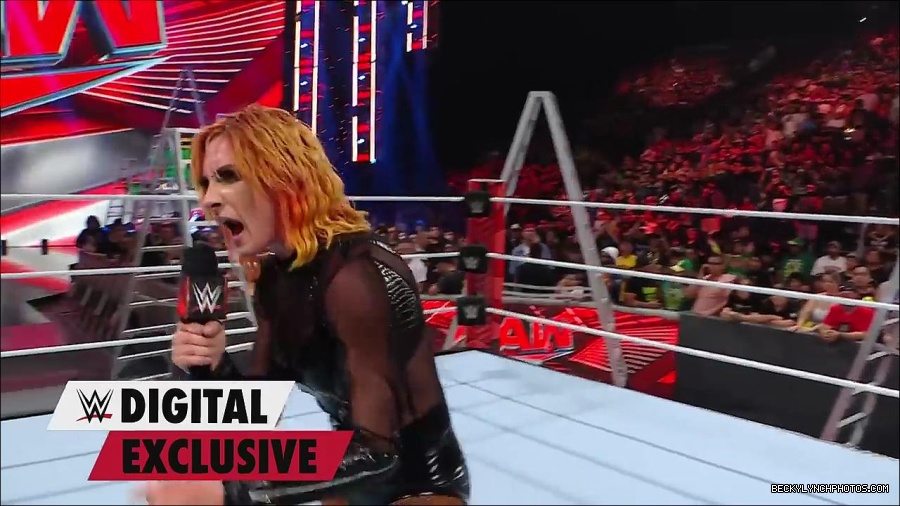 Y2Mate_is_-_Becky_Lynch_is_the_embodiment_of_Never_Give_Up_Raw_Exclusive2C_June_272C_2022-jwAS12_jHxk-720p-1656426534644_mp4_000065133.jpg