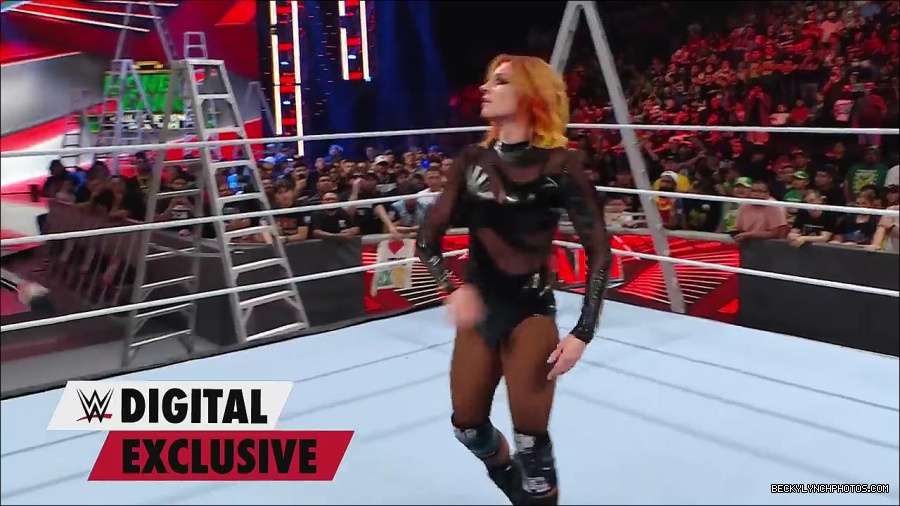 Y2Mate_is_-_Becky_Lynch_is_the_embodiment_of_Never_Give_Up_Raw_Exclusive2C_June_272C_2022-jwAS12_jHxk-720p-1656426534644_mp4_000113133.jpg
