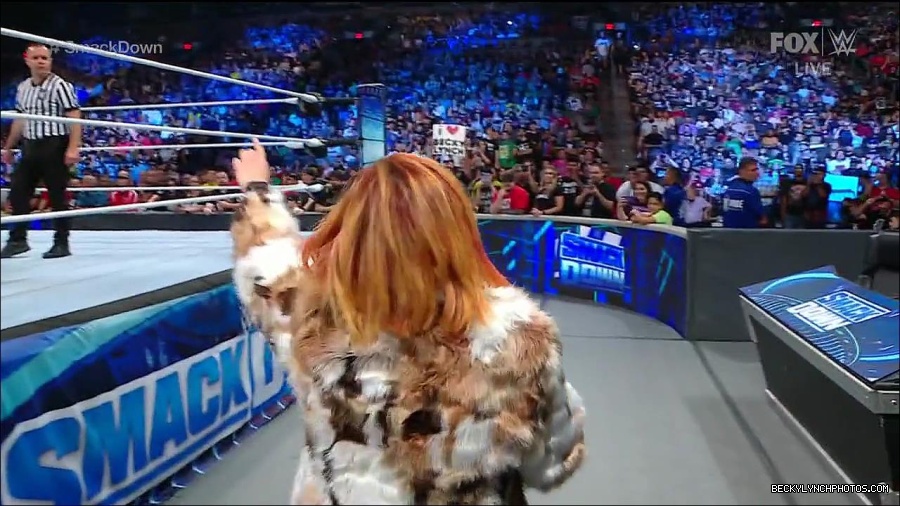 WWE_Friday_Night_Smackdown_1st_July_2022_720p_WEBRip_h264_mp4_002606807.jpg