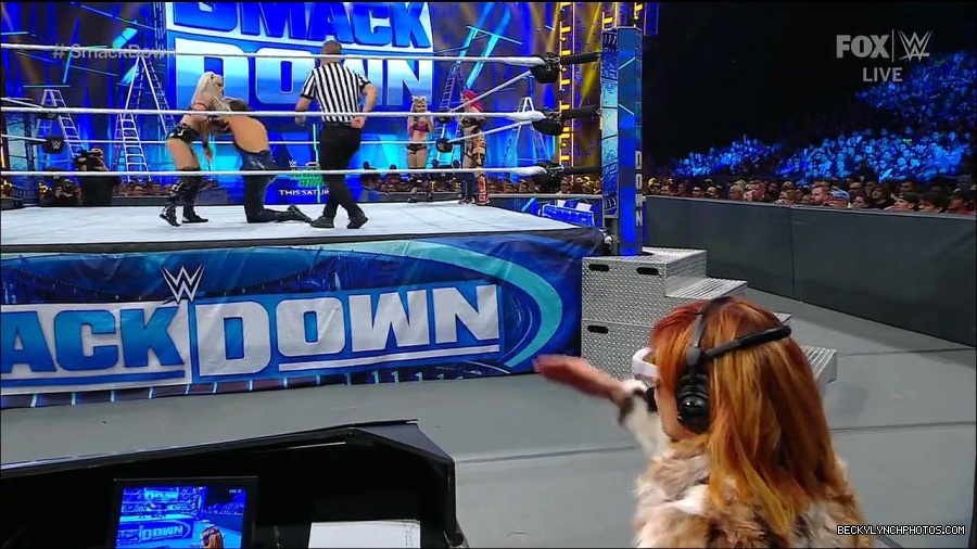 WWE_Friday_Night_Smackdown_1st_July_2022_720p_WEBRip_h264_mp4_002817534.jpg