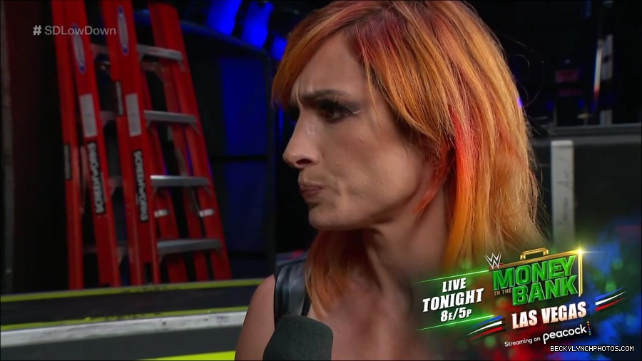 WWE_The_SmackDown_LowDown_2022_07_02_720p_Hi_WEB_h264-HEEL_mp4_000296533.jpg