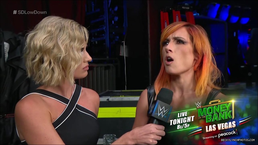 WWE_The_SmackDown_LowDown_2022_07_02_720p_Hi_WEB_h264-HEEL_mp4_000304133.jpg