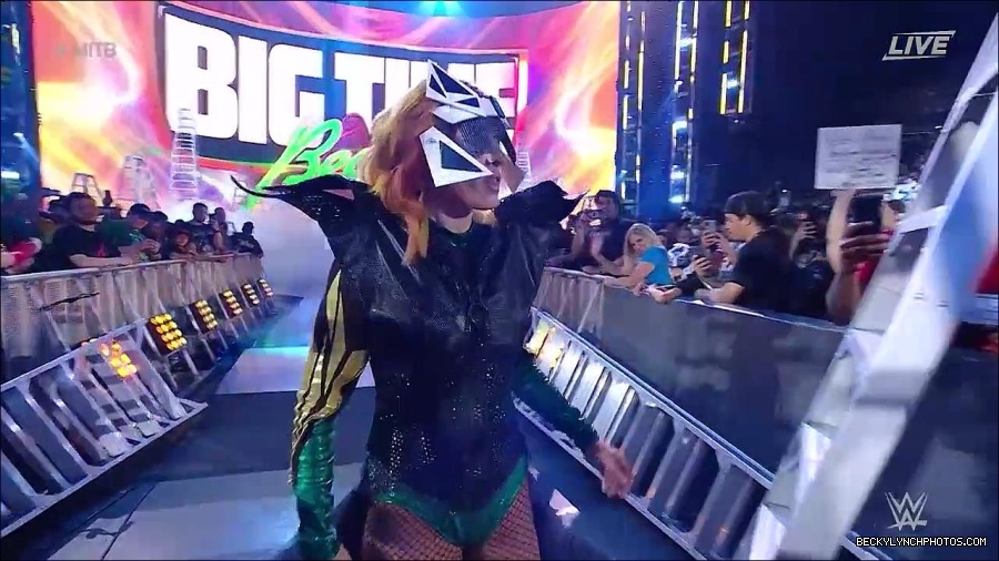 WWE_Money_In_The_Bank_2022_720p_WEB_h264-HEEL_mp4_000338321.jpg