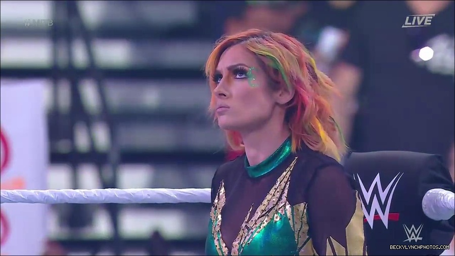 WWE_Money_In_The_Bank_2022_720p_WEB_h264-HEEL_mp4_000462321.jpg
