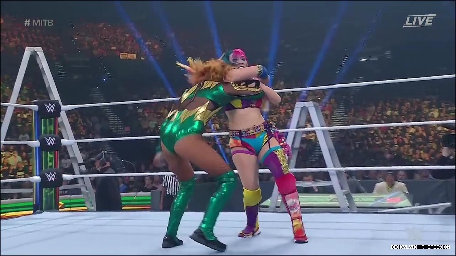 WWE_Money_In_The_Bank_2022_720p_WEB_h264-HEEL_mp4_000719954.jpg