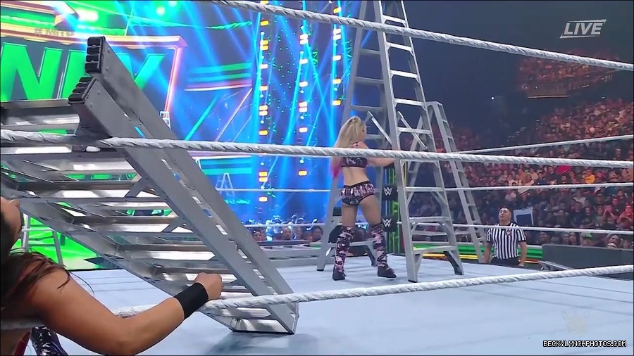 WWE_Money_In_The_Bank_2022_720p_WEB_h264-HEEL_mp4_000978387.jpg