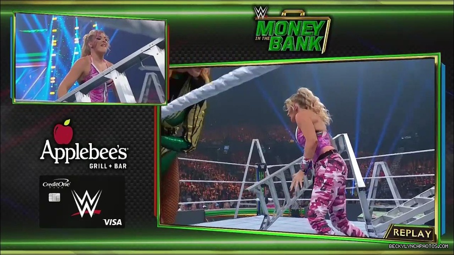 WWE_Money_In_The_Bank_2022_720p_WEB_h264-HEEL_mp4_001113454.jpg