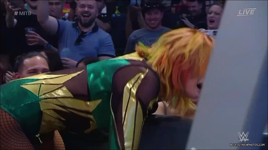 WWE_Money_In_The_Bank_2022_720p_WEB_h264-HEEL_mp4_001772221.jpg