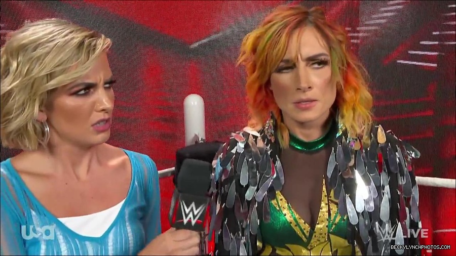 WWE_RAW_4th_July_2022_720p_WEBRip_h264_mp4_006908119.jpg