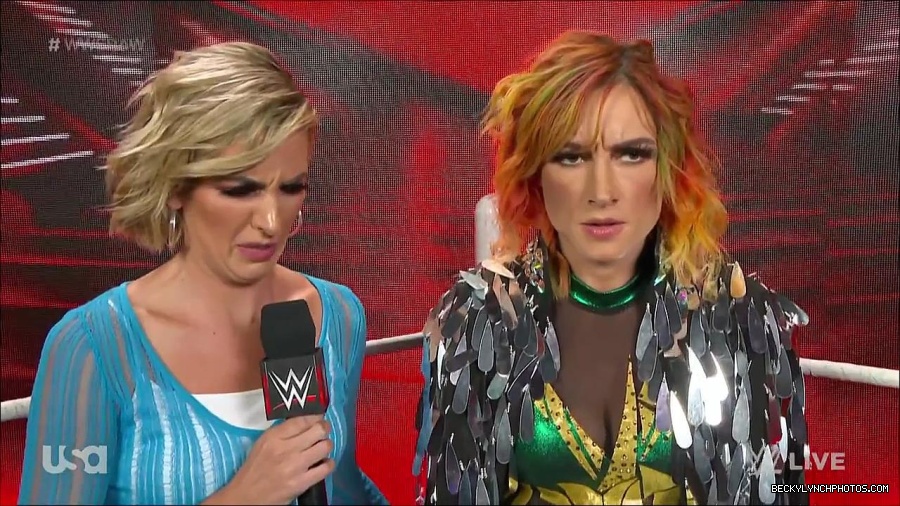 WWE_RAW_4th_July_2022_720p_WEBRip_h264_mp4_006910521.jpg