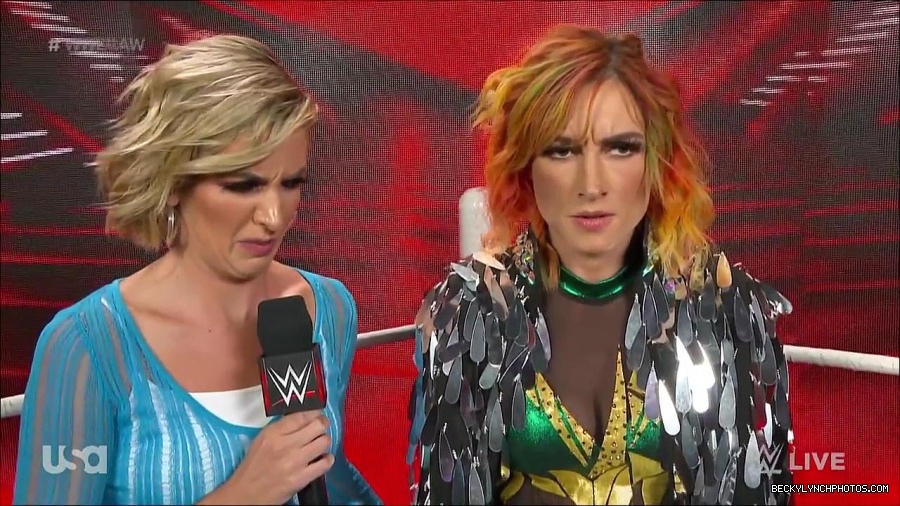 WWE_RAW_4th_July_2022_720p_WEBRip_h264_mp4_006910922.jpg