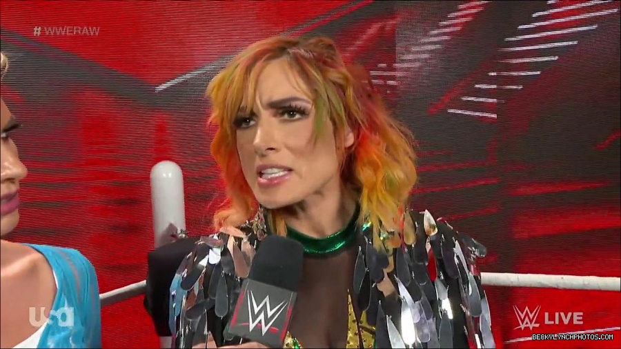 WWE_RAW_4th_July_2022_720p_WEBRip_h264_mp4_006917729.jpg