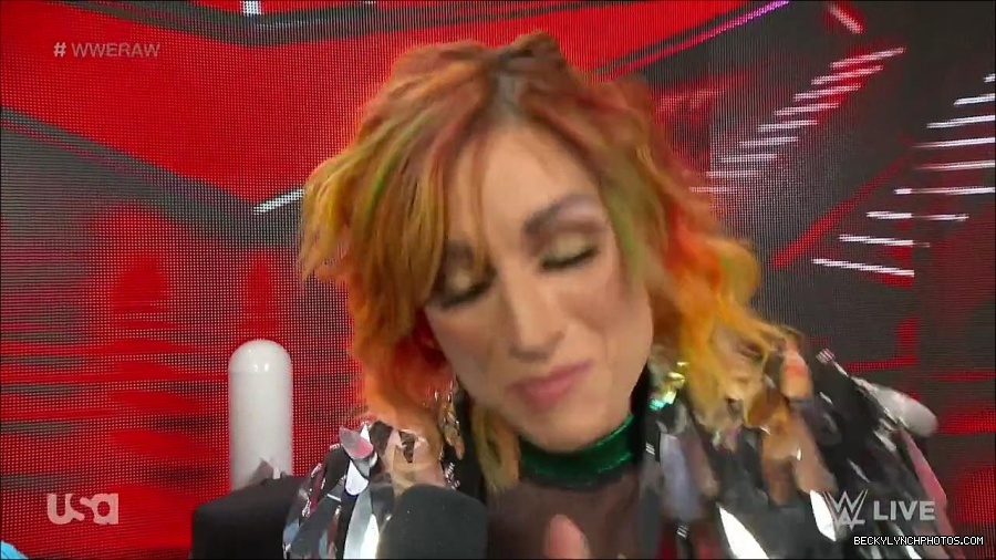 WWE_RAW_4th_July_2022_720p_WEBRip_h264_mp4_006926137.jpg