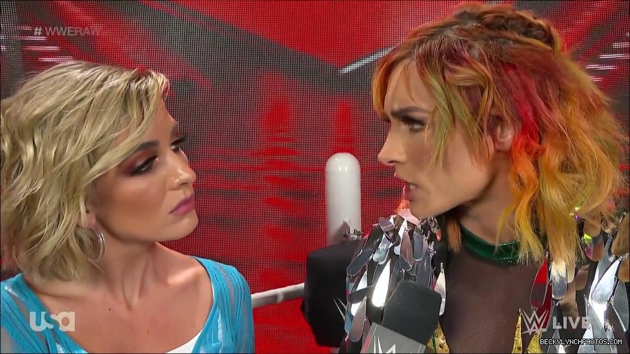 WWE_RAW_4th_July_2022_720p_WEBRip_h264_mp4_006944155.jpg