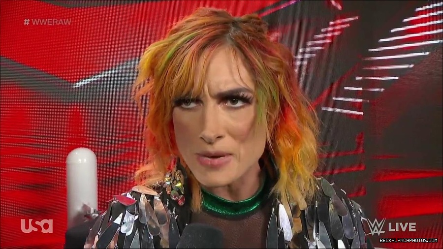 WWE_RAW_4th_July_2022_720p_WEBRip_h264_mp4_006958169.jpg