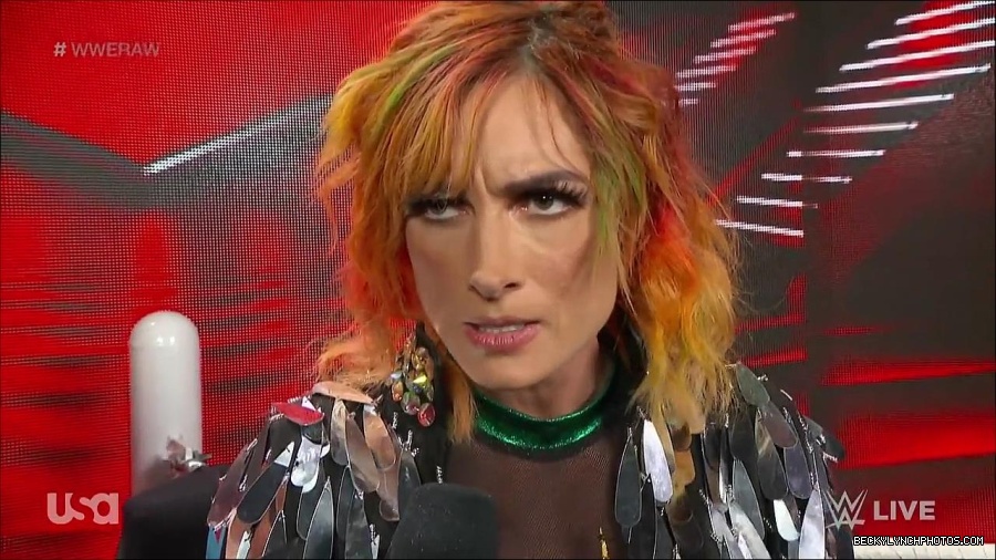 WWE_RAW_4th_July_2022_720p_WEBRip_h264_mp4_006958970.jpg