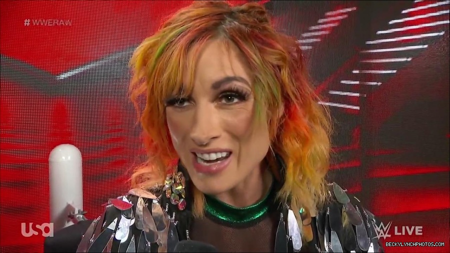 WWE_RAW_4th_July_2022_720p_WEBRip_h264_mp4_006960972.jpg