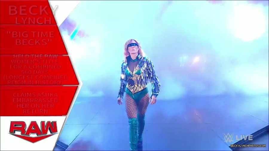WWE_RAW_4th_July_2022_720p_WEBRip_h264_mp4_007825362.jpg