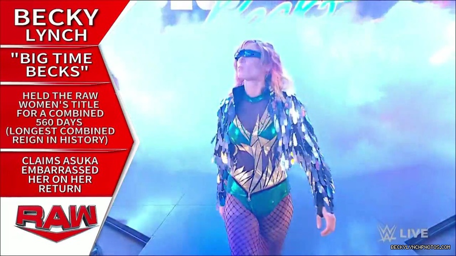 WWE_RAW_4th_July_2022_720p_WEBRip_h264_mp4_007826563.jpg