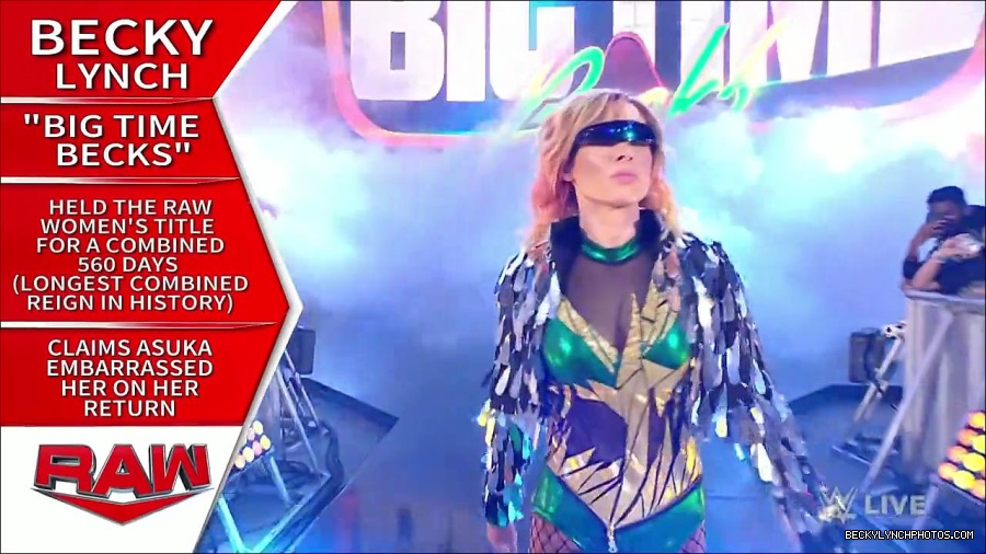 WWE_RAW_4th_July_2022_720p_WEBRip_h264_mp4_007827764.jpg