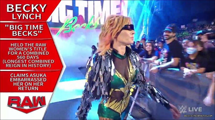 WWE_RAW_4th_July_2022_720p_WEBRip_h264_mp4_007829766.jpg
