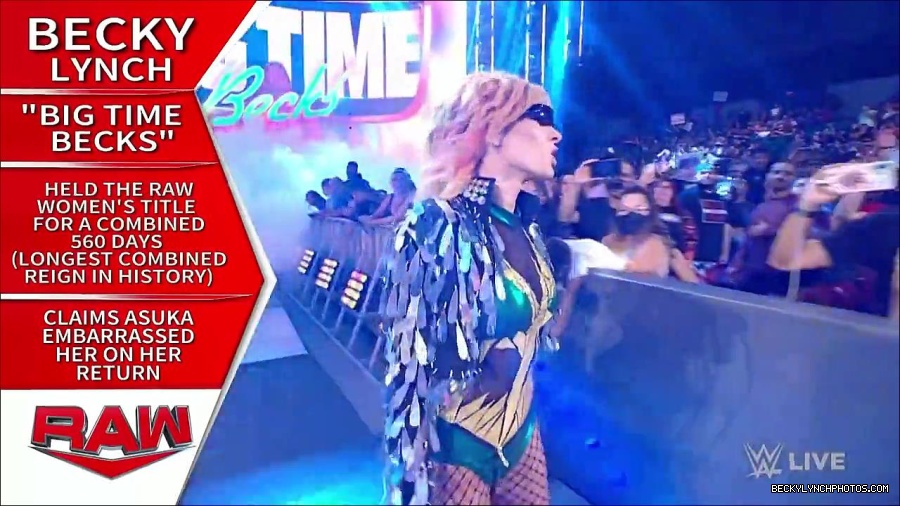 WWE_RAW_4th_July_2022_720p_WEBRip_h264_mp4_007830567.jpg