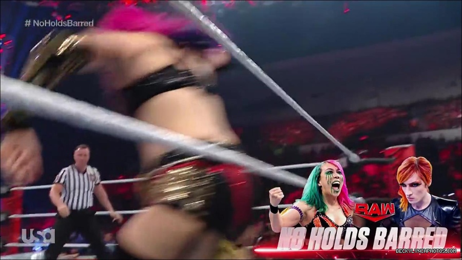 WWE_RAW_4th_July_2022_720p_WEBRip_h264_mp4_008057308.jpg