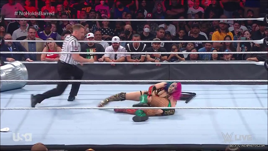 WWE_RAW_4th_July_2022_720p_WEBRip_h264_mp4_008060911.jpg