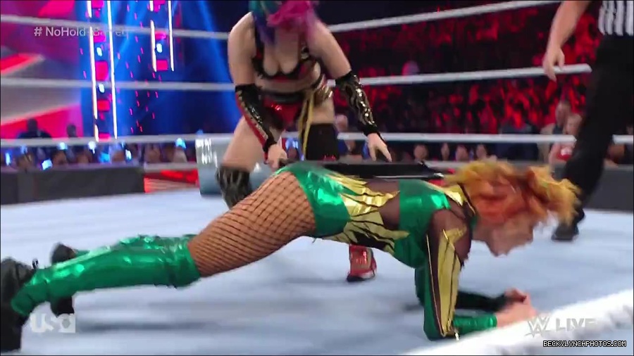 WWE_RAW_4th_July_2022_720p_WEBRip_h264_mp4_008070521.jpg