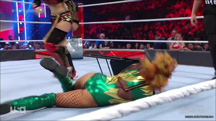 WWE_RAW_4th_July_2022_720p_WEBRip_h264_mp4_008070921.jpg
