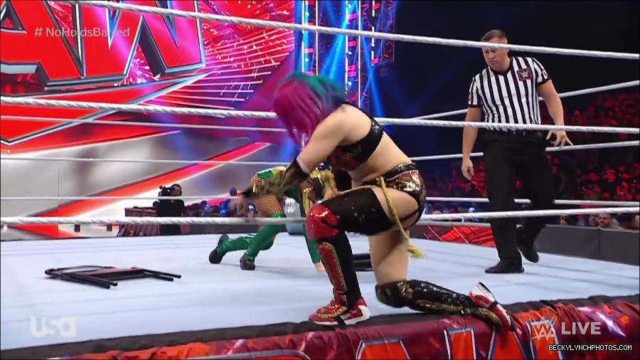 WWE_RAW_4th_July_2022_720p_WEBRip_h264_mp4_008079730.jpg